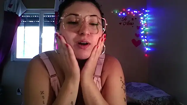 imsohornydacom's cam snapshot