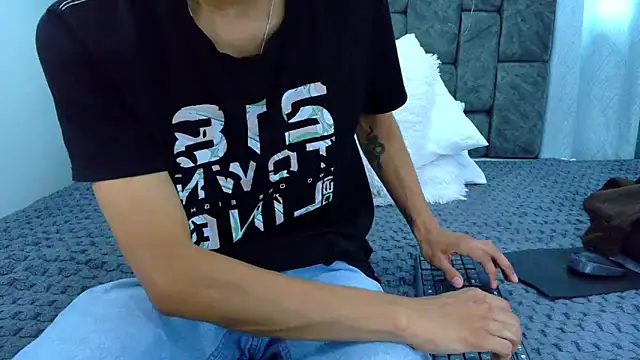 Anthony_carter's cam snapshot