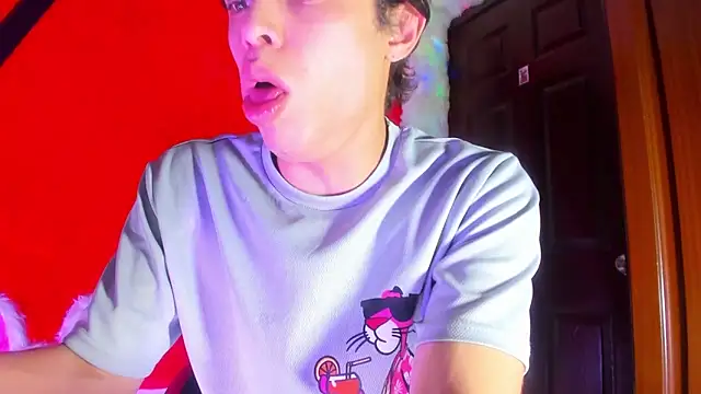 LilOwen_'s cam snapshot