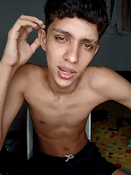 Alayn_sexy_ayes's cam snapshot