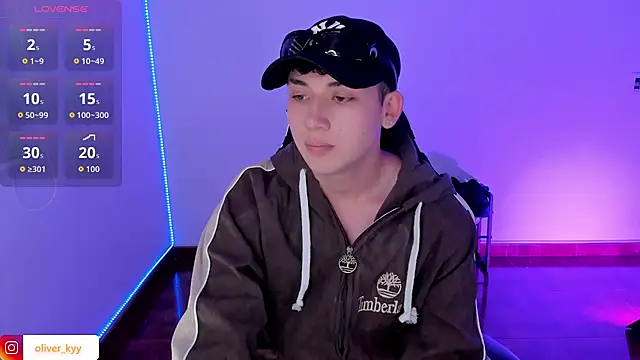 oliver_kyy's cam snapshot