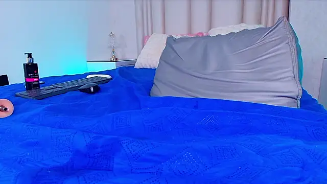 alanarose18's cam snapshot