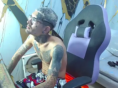 Boy_tatto77's cam snapshot