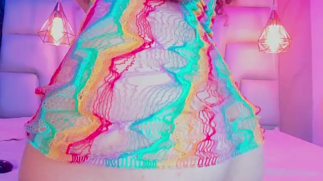 IrinaVoshh_'s cam snapshot