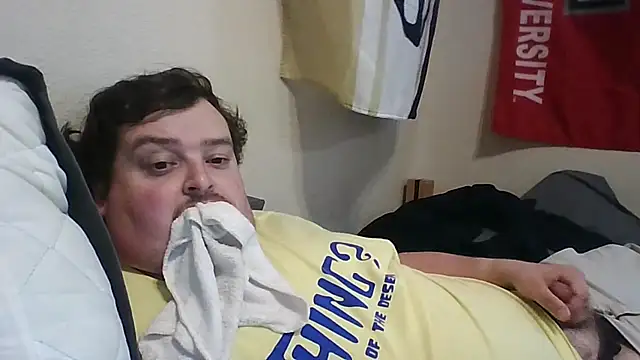 YelpedAverting's cam snapshot