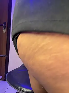 DevineDevilQueen's cam snapshot