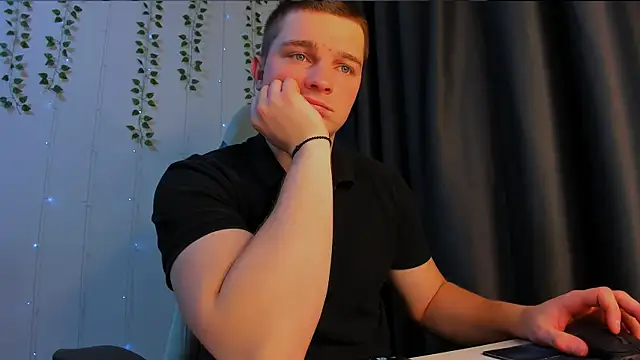 Your_Claddagh's cam snapshot