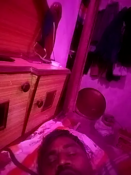 StrellaStarling's cam snapshot