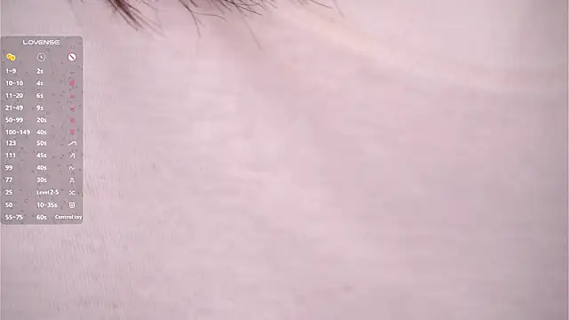 EffieHenri live sex cam