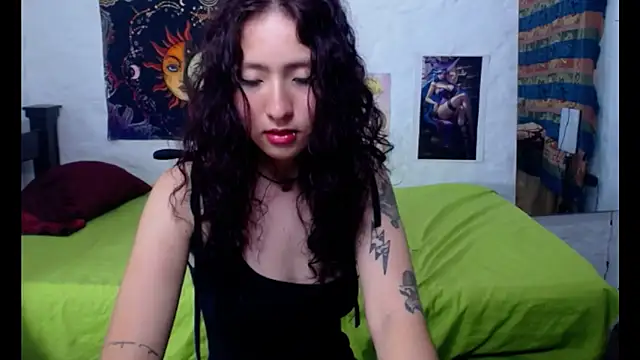 ViolettNyx's cam snapshot