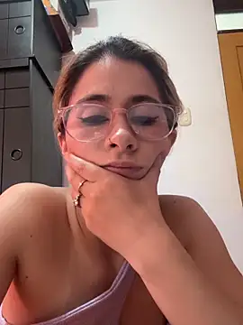 SaraRoades's cam snapshot