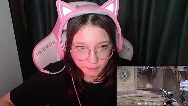 PinkiAura's cam snapshot