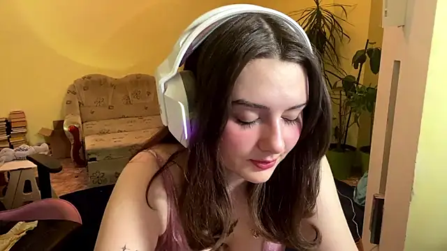 Ashleymons's cam snapshot