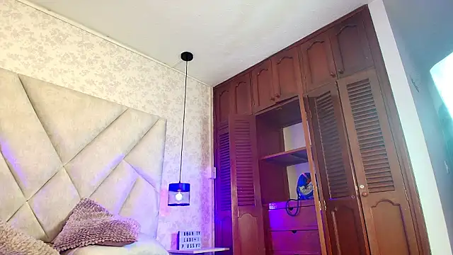 AmbarRaj live sex cam