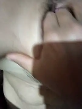 Bella-222's cam snapshot