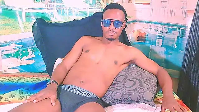 EbonyTiger69's cam snapshot