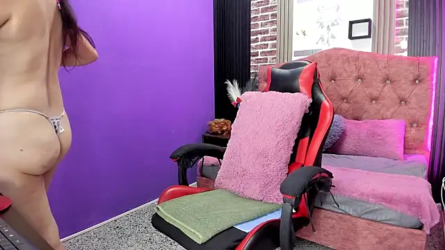 mia_ab23's cam snapshot