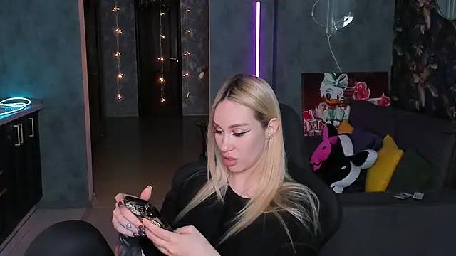 Blckmirrorr's cam snapshot