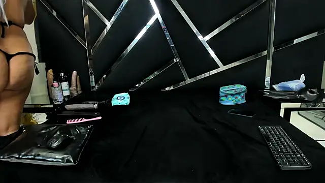 Oriana69_'s cam snapshot