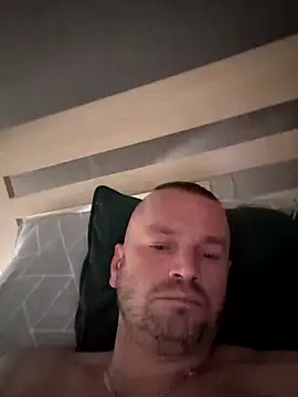 ostry198628's cam snapshot