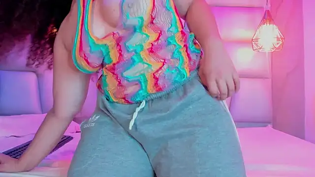 IrinaVoshh_'s cam snapshot