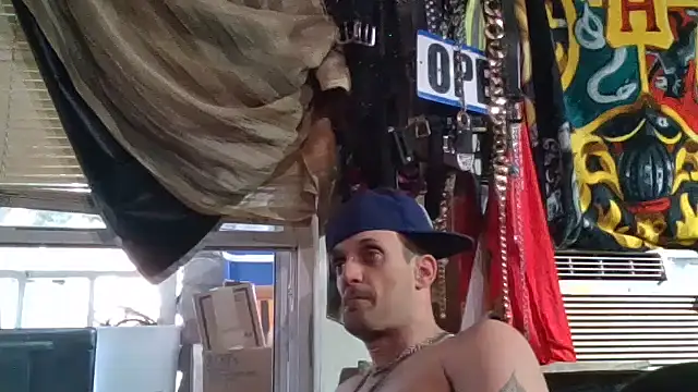 slinginbigD's cam snapshot