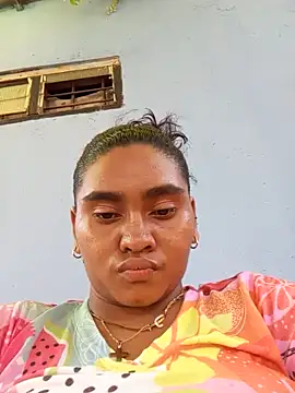 Lucy-Ferr's cam snapshot