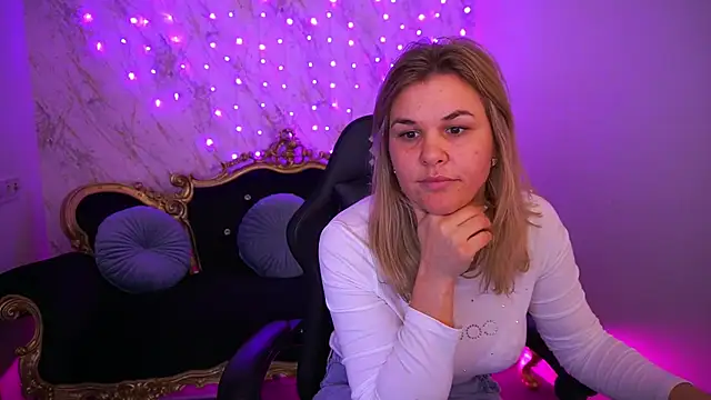 AliiciaMoon's cam snapshot