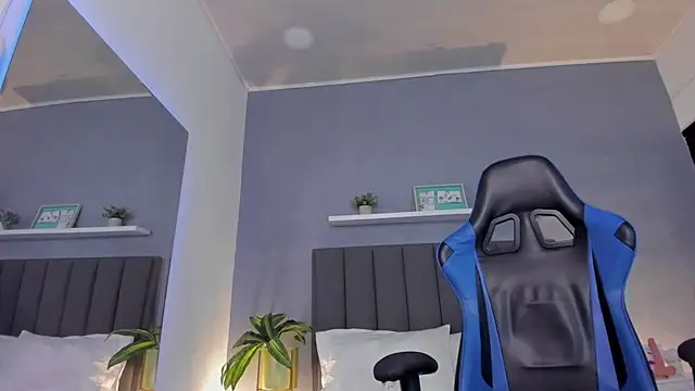 alessia_leroy live sex cam