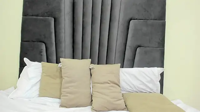 Mia_smith_x1's cam snapshot