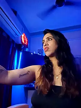 Love_Beauty01's cam snapshot