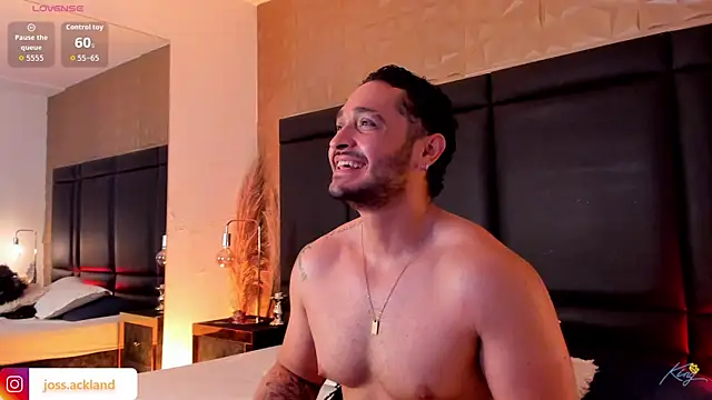 JossAckland live sex cam