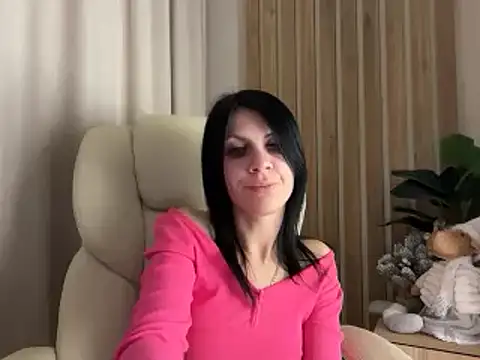 InjaAtHome live sex cam