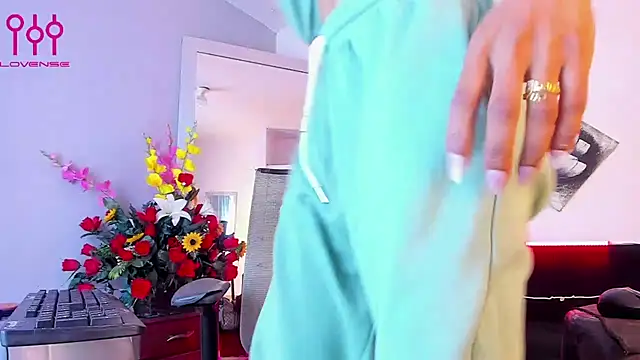 La_Perversa69 live sex cam