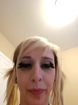 AmethystFoxx's cam snapshot