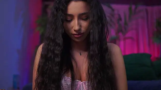 GinaValentinna's cam snapshot