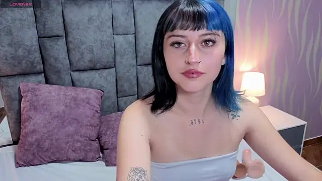 OliviaBonnie's cam snapshot