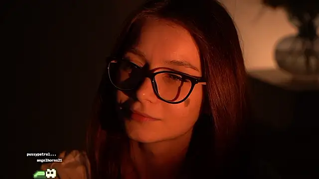 Hi_my_name_is's cam snapshot