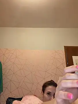 Irresistible24's cam snapshot