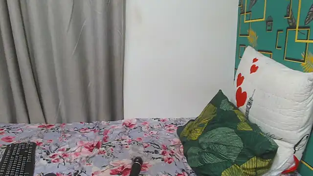 BeautyInBlackX's cam snapshot