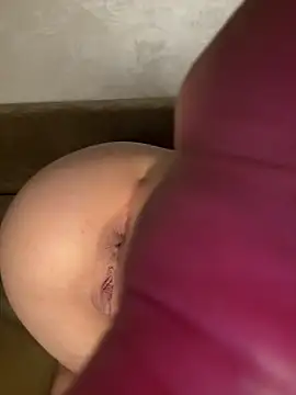 lily_bitch live sex cam