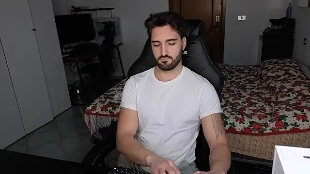 Al3xox02 live sex cam