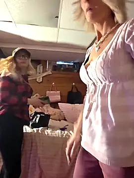 BeautifulFire23 live sex cam