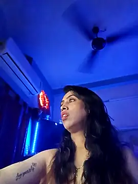 Love_Beauty01's cam snapshot