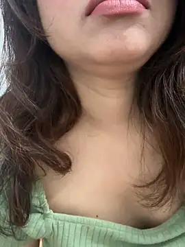 riya_sharma11's cam snapshot