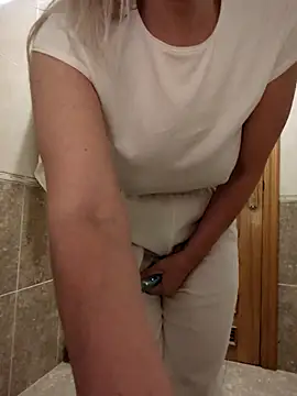 ManuelaX's cam snapshot