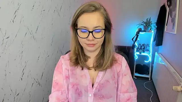 holly_xglam's cam snapshot