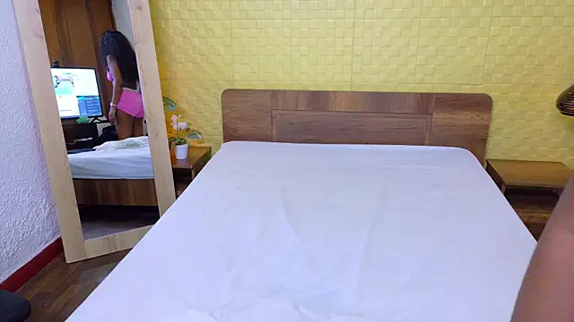 Shamiraa_moore's cam snapshot