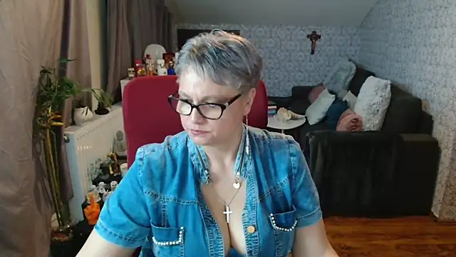 bigtits4you's cam snapshot