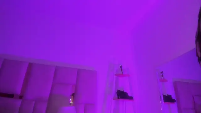 Violett_Sinclair's cam snapshot